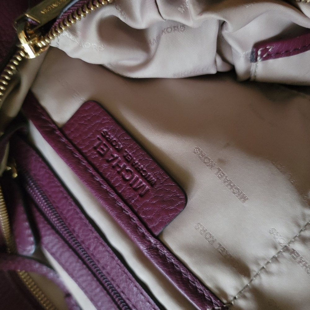 Michael Kors Fulton Pebbled Leather Hobo Shoulder Bag - Picture 12 of 15